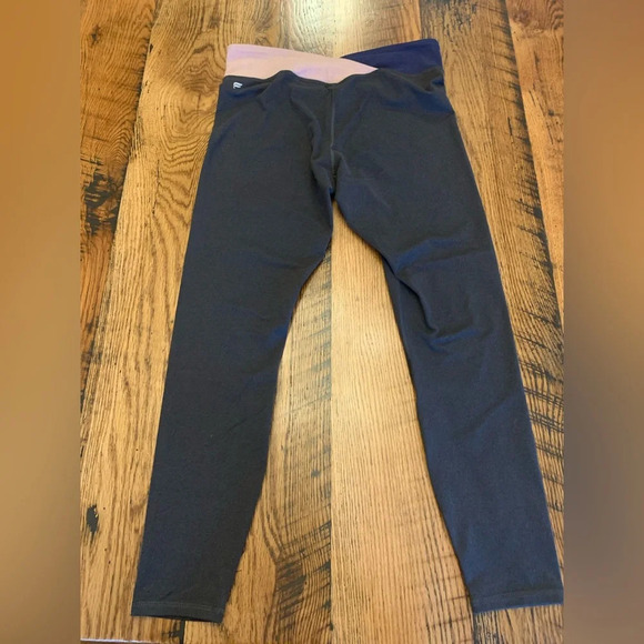 Fabletics powerhold crossed leggings - Picture 5 of 7